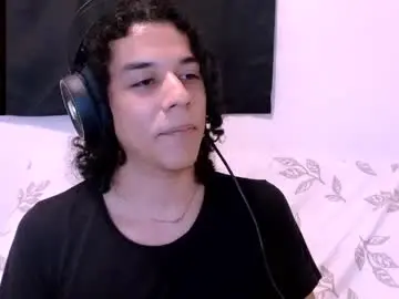 Chaturbate Live Sex Cam of isidroglasc