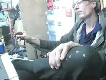 Chaturbate Best live sex cam show of 03oldskoolatgm