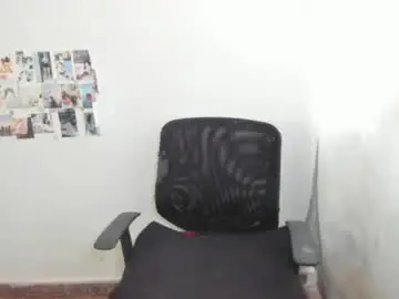 Chaturbate Free Porn Cam of conie_squirtt