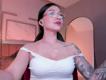 Chaturbate Best live sex cam show of nahomekuperth_