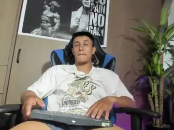 Chaturbate Free Porn Cam of dorman_boy