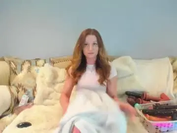 Chaturbate Free Live Porn of eatmygingersnapps