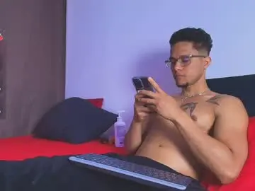 Chaturbate Live Sex of roy_barney