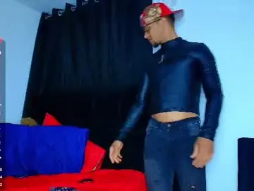 Chaturbate Free Porn Cam of roy_barney