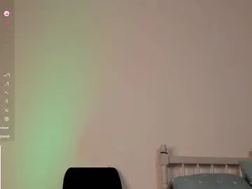 Chaturbate Live Sex Cam of tyty_pupu