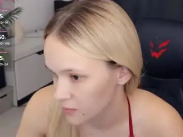 Chaturbate Live Porn of thehousemaid1