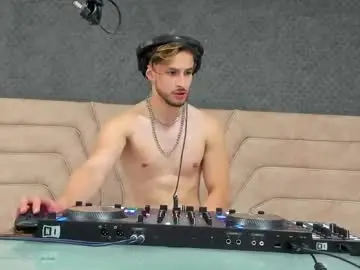 Chaturbate Adult Video Chat of axel_porn_