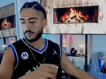 Chaturbate Live Sex Cam of david_johnson372