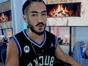 Chaturbate Free Porn Cam of david_johnson372