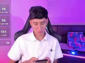 Chaturbate Best live sex cam show of damien_howard