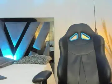 Chaturbate Live Sex Cam of andy_miller5