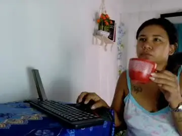 Chaturbate Live Sex of diamond_lucy83