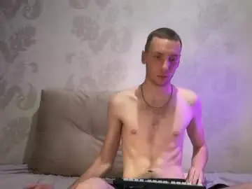 Chaturbate Live Sex Cam of liam_shadow