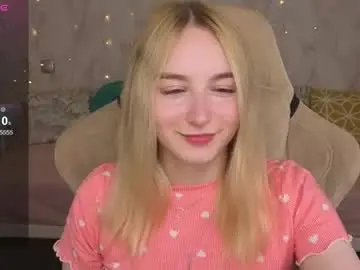 Chaturbate Adult Video Chat of shy__polly