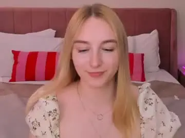 Chaturbate Adult Video Chat of shy__polly