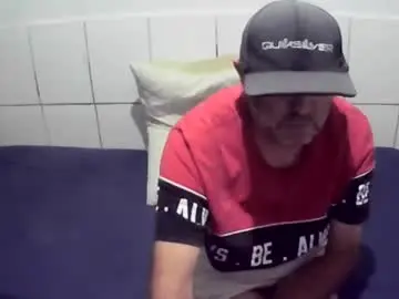 Chaturbate Free Porn Cam of augustopierdona26