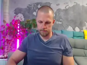 Chaturbate Live Porn of vikingchrisss