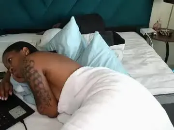 Chaturbate Watch Live Sex Cams of daddyslittleebony