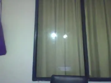 Chaturbate Live Sex Cam of reyalad_mariana