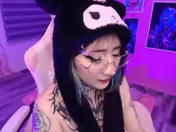 Chaturbate Adult Video Chat of miwaviolet