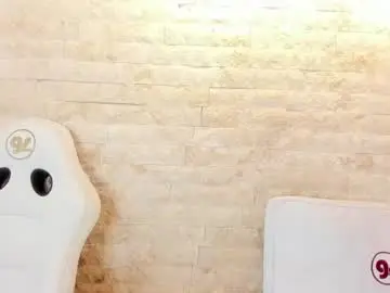 Chaturbate Free Live Porn of annie_shine_