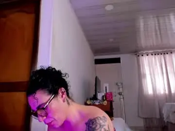 Chaturbate Best live sex cam show of mia_velvet1