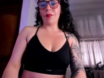 Chaturbate Free Porn Cam of mia_velvet1