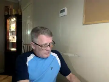 Chaturbate Live Sex Cam of scottsman214
