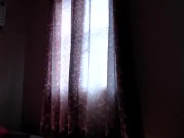 Chaturbate Live Sex Cam of lunaaviolet