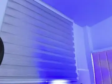 Chaturbate Live Sex Cam of janne_moore