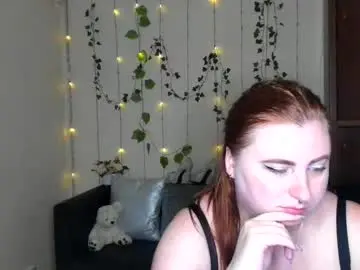 Chaturbate Live Sex Cam of alicia_side_red