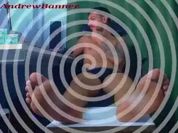 Chaturbate Live Sex Cam of romaniamaster1