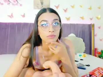 Chaturbate Watch Live Sex Cams of lilithcapri777