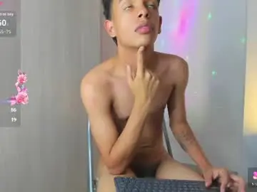 Chaturbate Sex Cam of maxfrost1