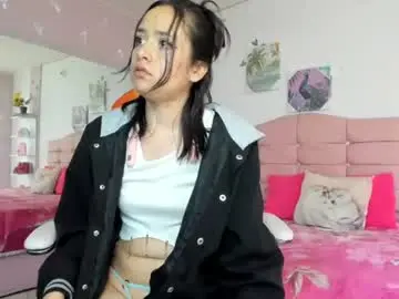 Chaturbate Free Porn Cam of ivyyemerald_