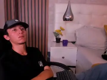 Chaturbate Watch Live Sex Cams of leocarteer