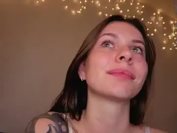 Chaturbate Live Sex Cam of let_me_seee