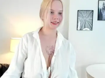 Chaturbate Sex Cam of shy_nikka_4you