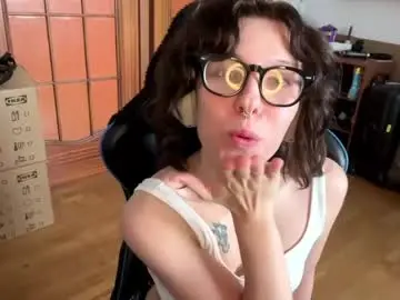 Chaturbate Live Sex Cam of faintpeach