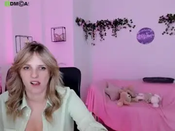 Chaturbate Free Live Porn of kimi_sky