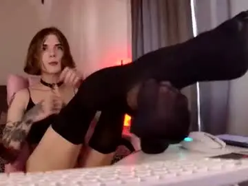 Chaturbate Adult Video Chat of midwestemoqueen