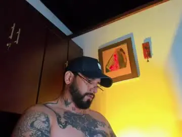 Chaturbate Free Porn Cam of camilomayer