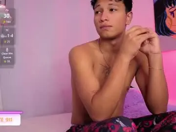 Chaturbate Live Sex Cam of ette_moon