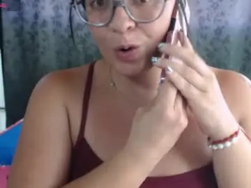 Chaturbate Live Sex Cam of miia_big1boobs