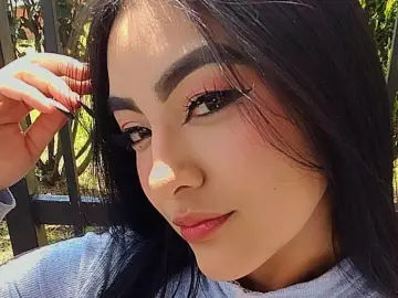 Imlive Watch Live Sex Cams of RoxxySweett
