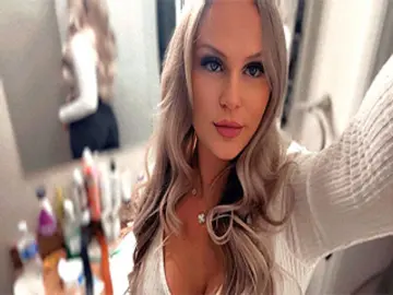 Imlive Private Sex Chat of TiffanySkyXo