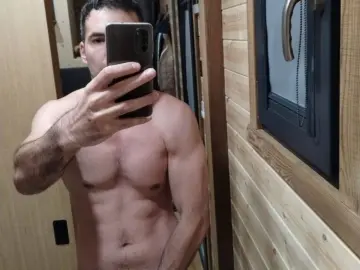 Imlive Live Porn of BigDesire4u