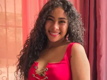 Imlive Sex Cam of Luciatoloza1