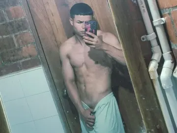Imlive Adult Webcams of alexander_Cr