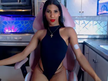 Imlive Free Porn Cam of QueenMiranda1